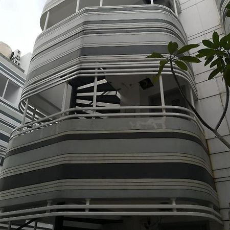 Готель Anarta House H11/10 Tegal  Екстер'єр фото