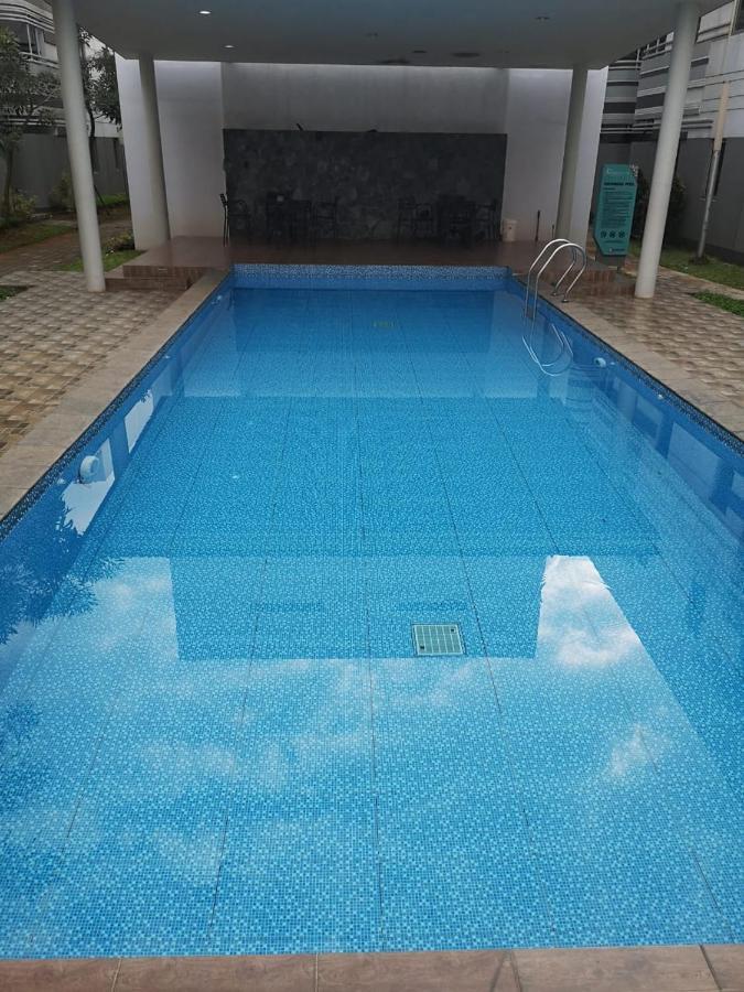 Готель Anarta House H11/10 Tegal  Екстер'єр фото